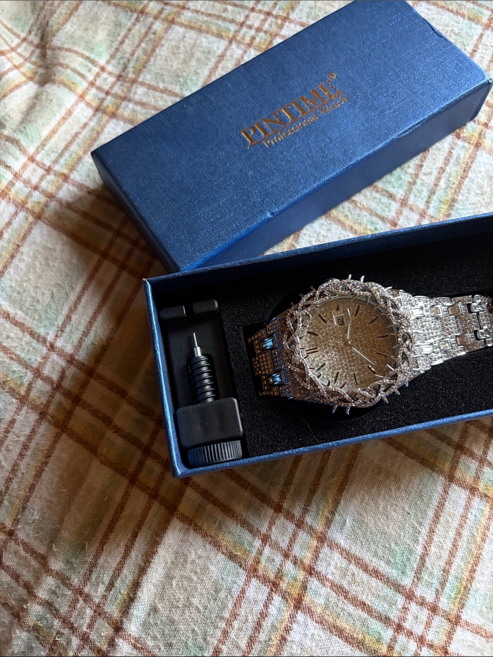 Pintime Moissanite Men’s Iced-Out Dress Watch